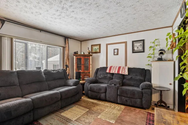 $575,000 | 5 Wards Pond Road, Limington, ME 04049