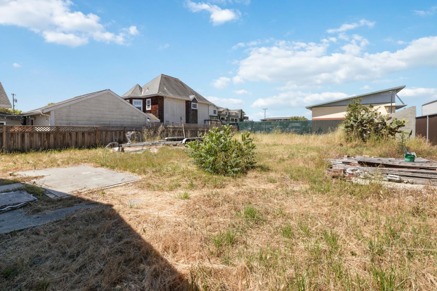 719 Darwin Street Santa Cruz, CA 95062 - Photo 9 of 17 a house view with a lake