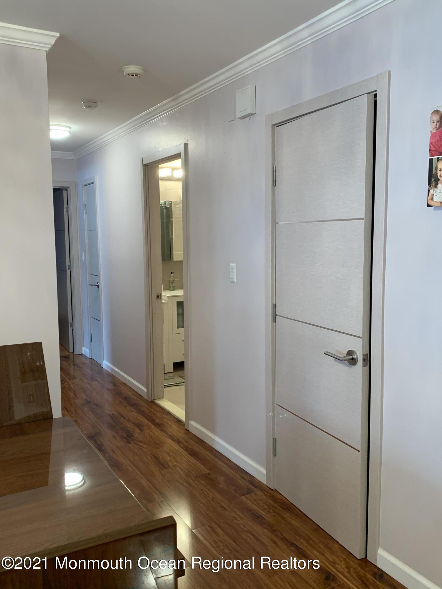 98 Arrowood Road, Unit J Manalapan, NJ 07726 - Photo 12 of 18 IMG_1478