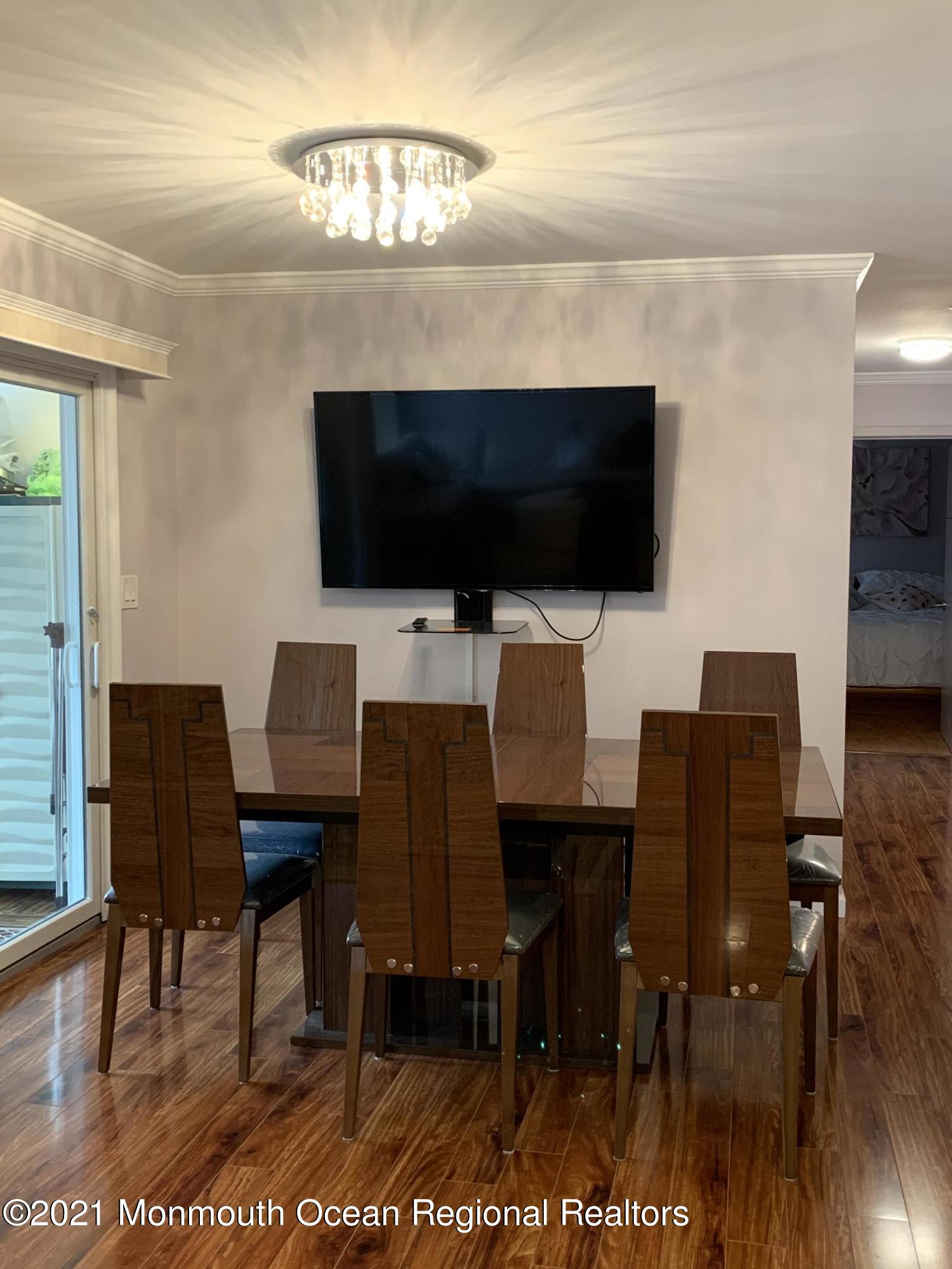 98 Arrowood Road, Unit J Manalapan, NJ 07726 - Photo 15 of 18 IMG_1475