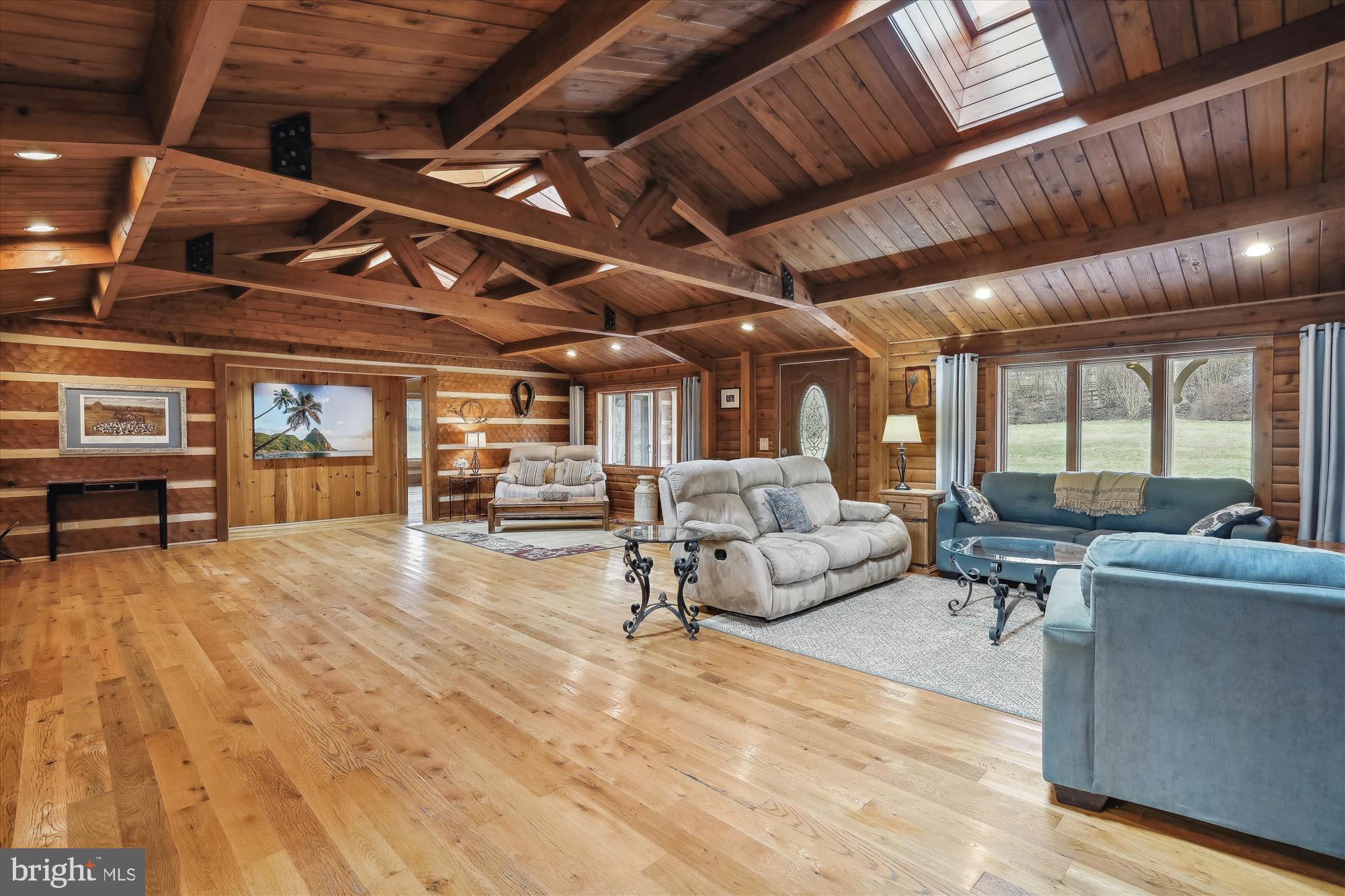 19744 Ridgeside Road Bluemont, VA 20135 - Photo 39 of 82 6 skylights & wall of windows let in natural light