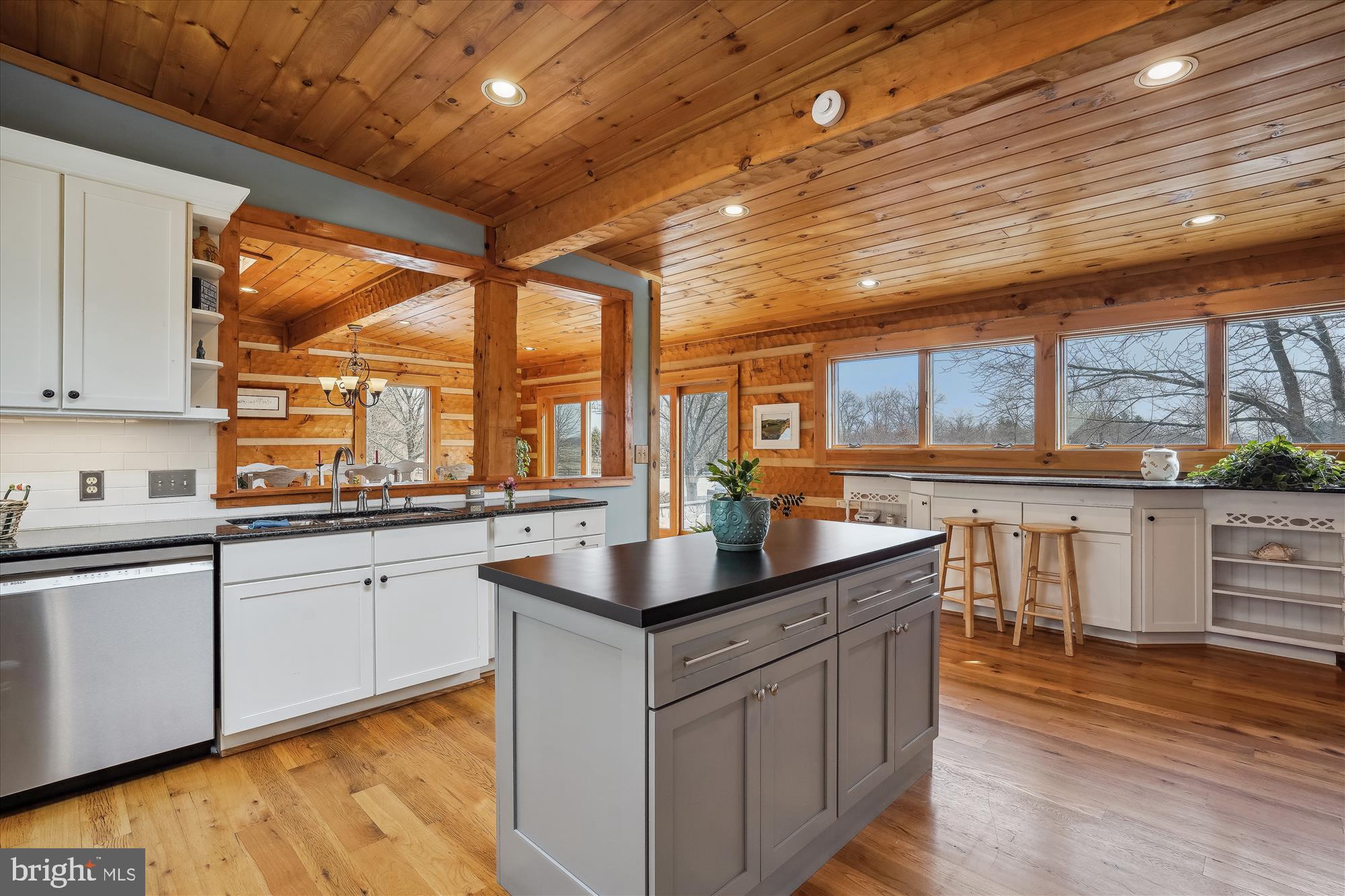 19744 Ridgeside Road Bluemont, VA 20135 - Photo 46 of 82 Updated kitchen w center island, breakfast bar