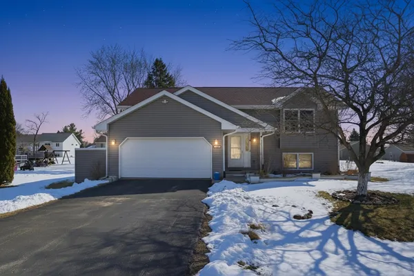 $259,900 | 114 Galahad Court Southeast, Poplar Grove, IL 61065