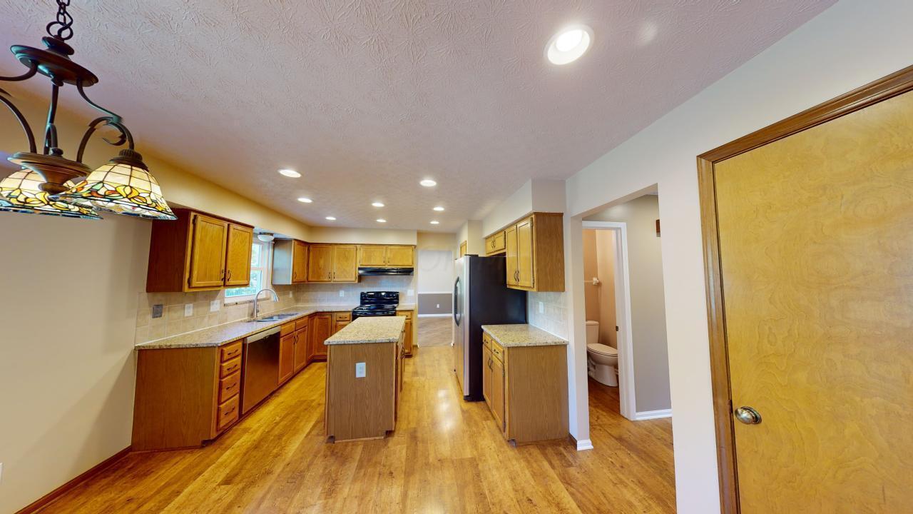 2844 Frazell Road Hilliard, OH 43026 - Photo 2 of 37 R1 (2)
