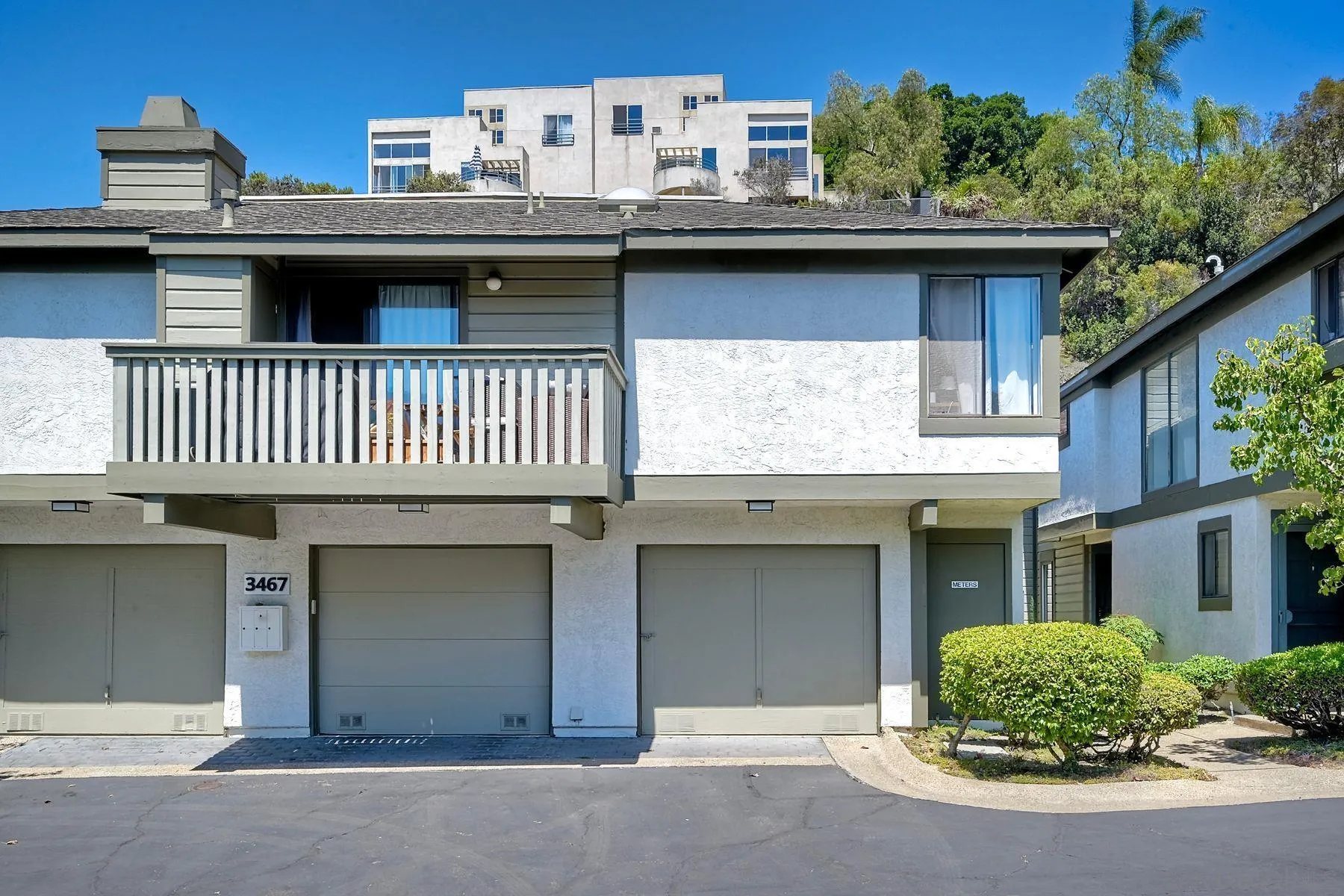 3467 Reynard Way, Unit A San Diego, CA 92103 - Photo 2 of 29 a front view of a house with a garden