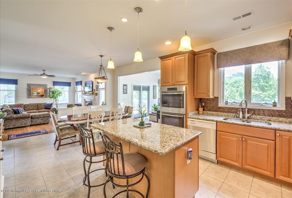 16 Molly Pitcher Road Marlboro, NJ 07746 - Photo 12 of 36 KITCHEN