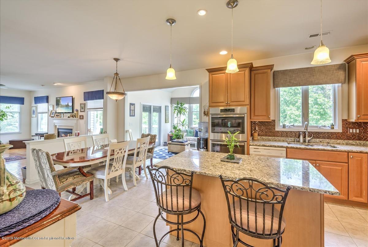 16 Molly Pitcher Road Marlboro, NJ 07746 - Photo 14 of 36 KITCHEN