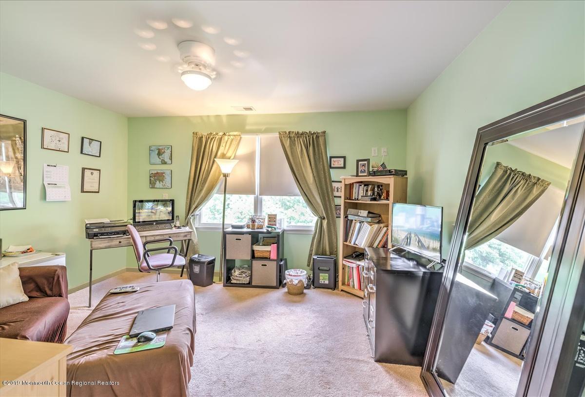 16 Molly Pitcher Road Marlboro, NJ 07746 - Photo 20 of 36 MASTER BEDROOM