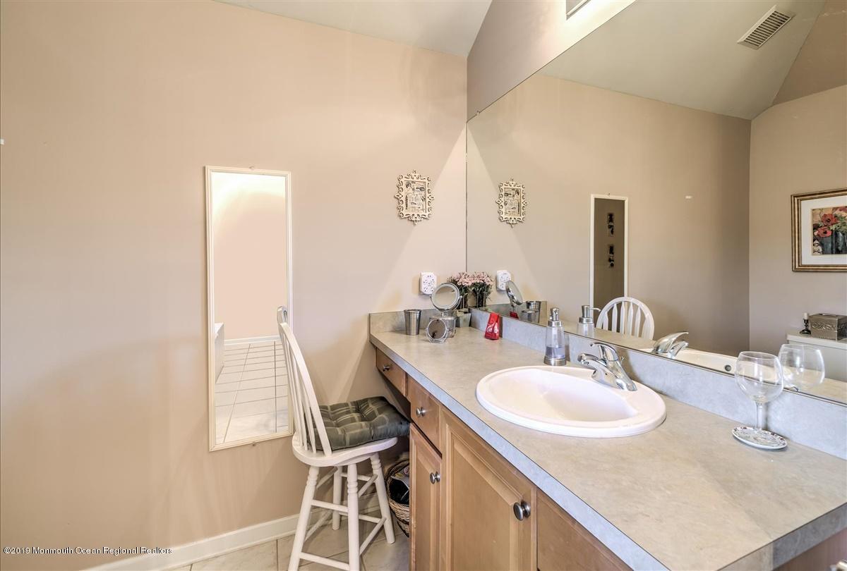 16 Molly Pitcher Road Marlboro, NJ 07746 - Photo 23 of 36 MASTER BATHROOM