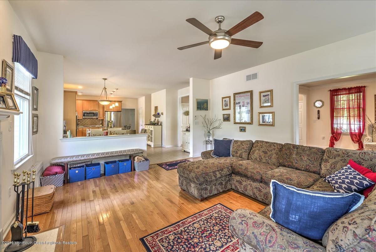 16 Molly Pitcher Road Marlboro, NJ 07746 - Photo 8 of 36 FAMILY ROOM