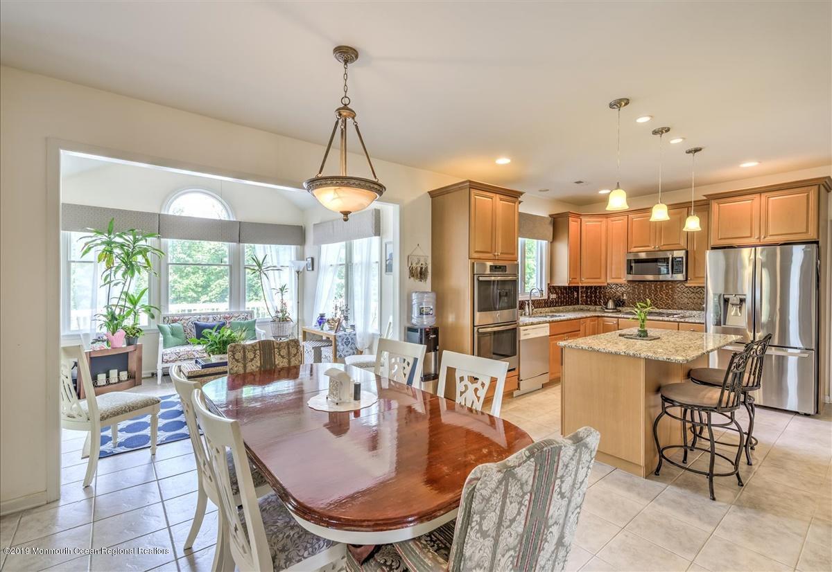 16 Molly Pitcher Road Marlboro, NJ 07746 - Photo 9 of 36 KITCHEN
