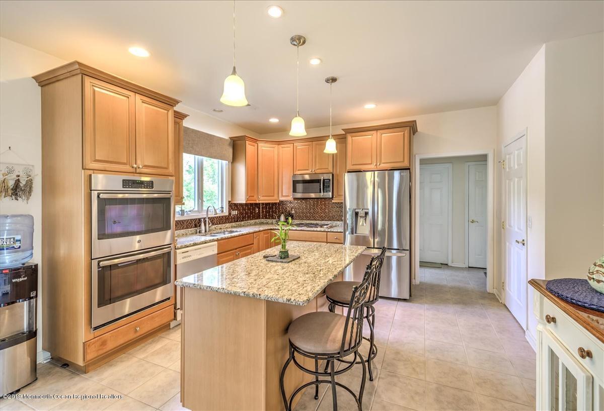 16 Molly Pitcher Road Marlboro, NJ 07746 - Photo 10 of 36 KITCHEN
