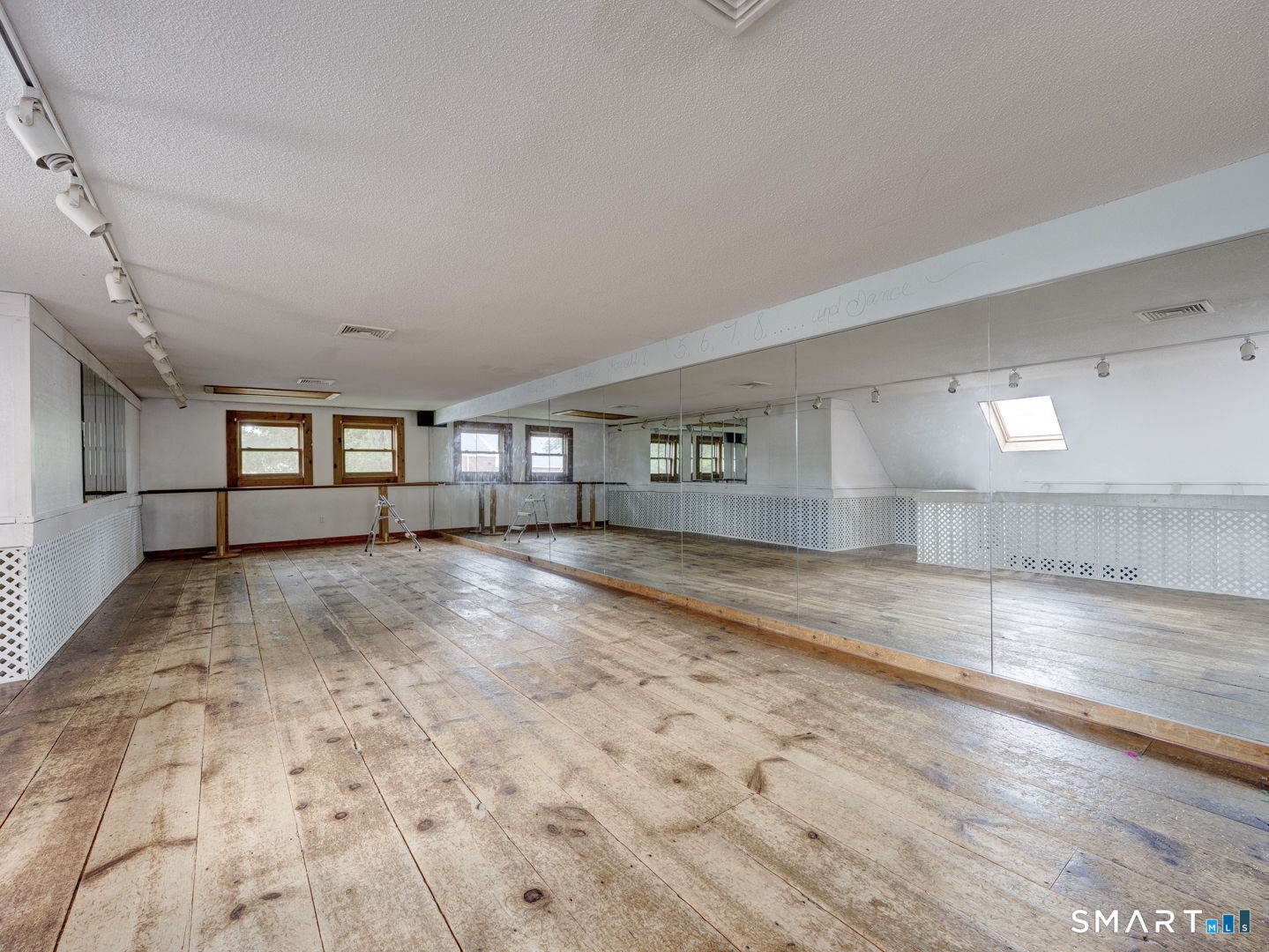 596 Main Street Somers, CT 06071 - Photo 34 of 38
