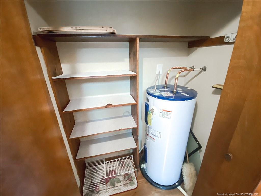 207 Charmant Road Lumberton, NC 28358 - Photo 10 of 24 a view of entryway