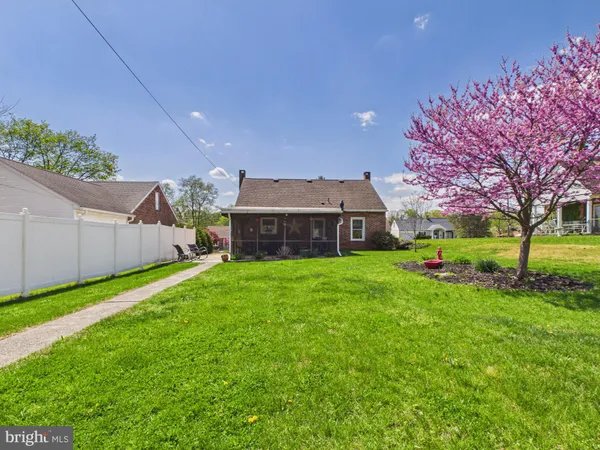 $250,000 | 227 North Williams Street, York, PA 17404
