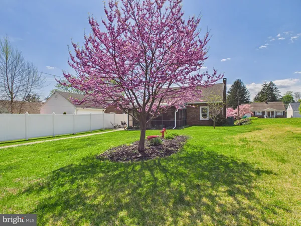 $250,000 | 227 North Williams Street, York, PA 17404
