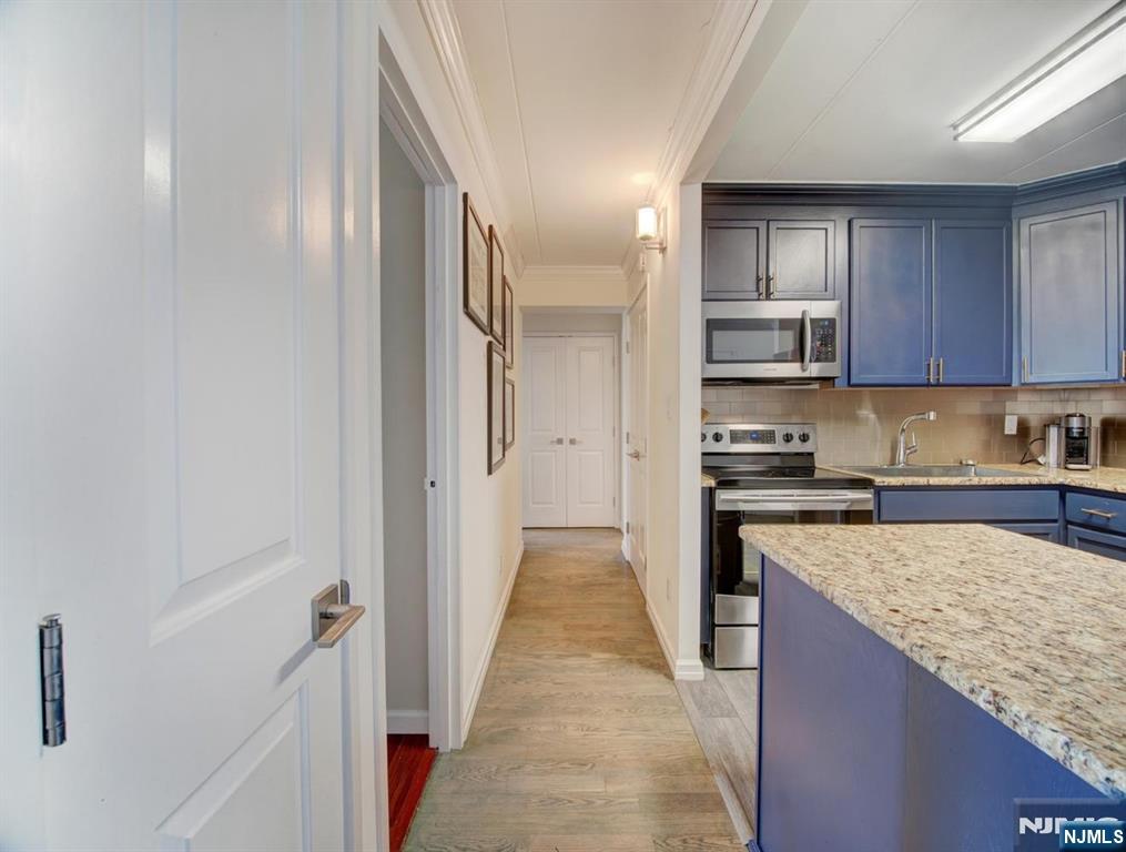 250 Gorge Road, Unit 21B Cliffside Park, NJ 07010 - Photo 10 of 28