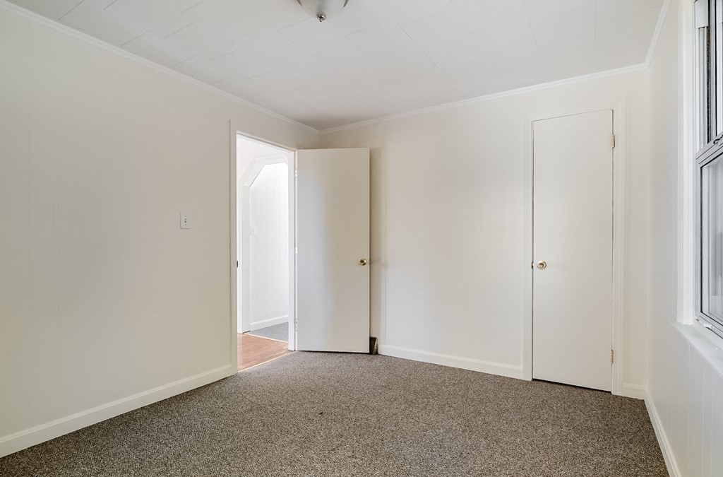 140 Leominster Road Sterling, MA 01564 - Photo 20 of 35 a view of an empty room