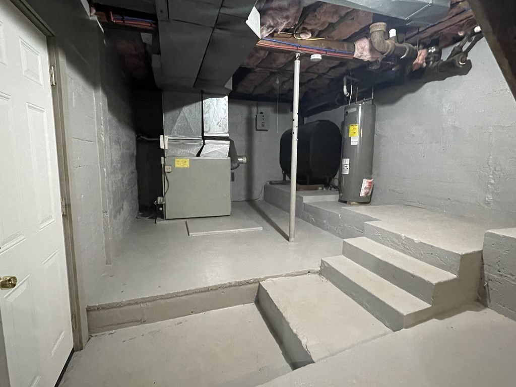 140 Leominster Road Sterling, MA 01564 - Photo 31 of 35 a view of a storage & utility room