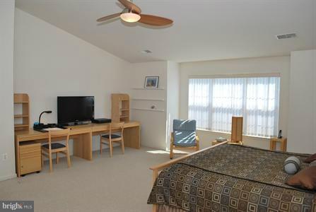 14303 Ashleigh Greene Road Boyds, MD 20841 - Photo 13 of 25 Bedroom (Master)