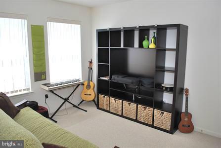 14303 Ashleigh Greene Road Boyds, MD 20841 - Photo 17 of 25 Bedroom