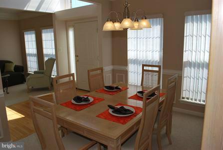 14303 Ashleigh Greene Road Boyds, MD 20841 - Photo 7 of 25 Dining Room