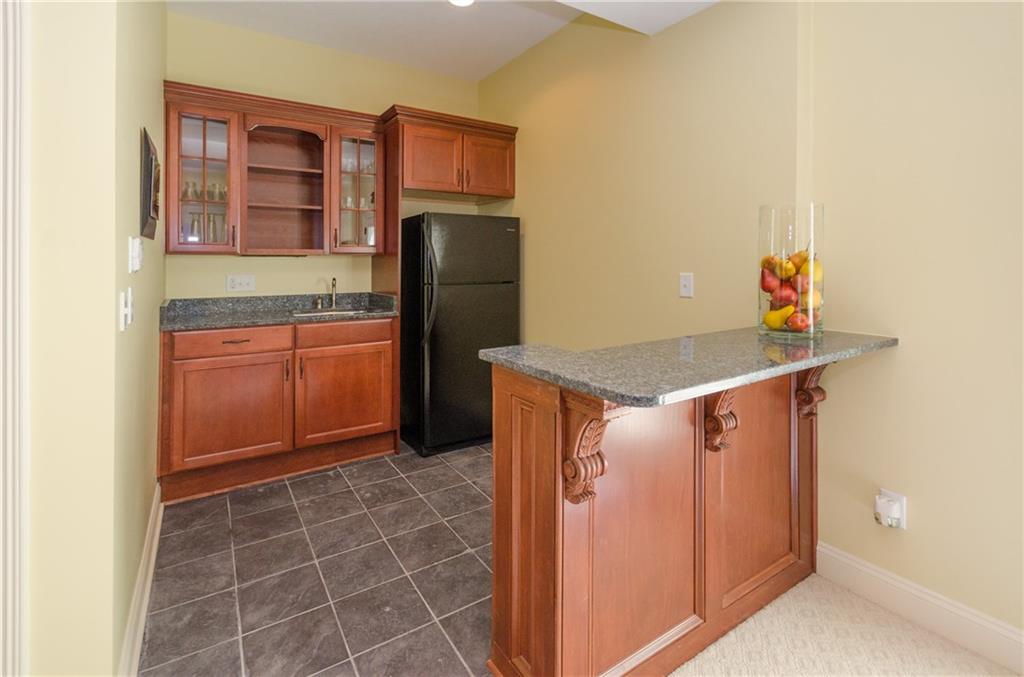 2063 Finchley Road Carmel, IN 46032 - Photo 18 of 24 Gallery Image 18