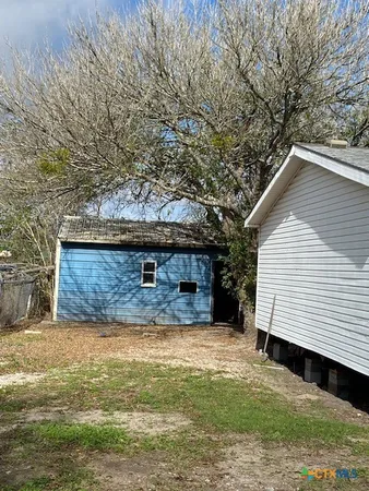 $110,000 | 76 College, Placedo, TX 77977
