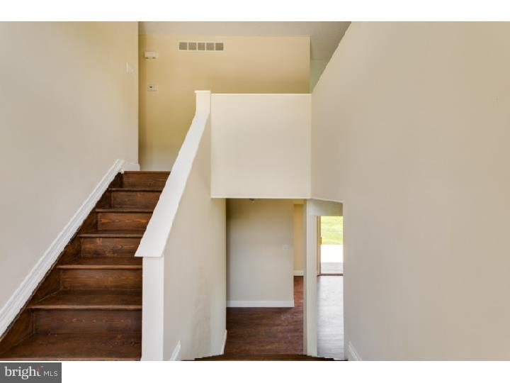 9 Wyndmere Road Evesham, NJ 08053 - Photo 4 of 23
