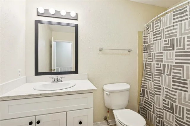 $1,400 | 845 Lafayette Street, Mandeville, LA 70448