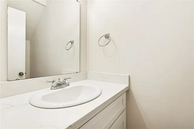 $1,400 | 845 Lafayette Street, Mandeville, LA 70448