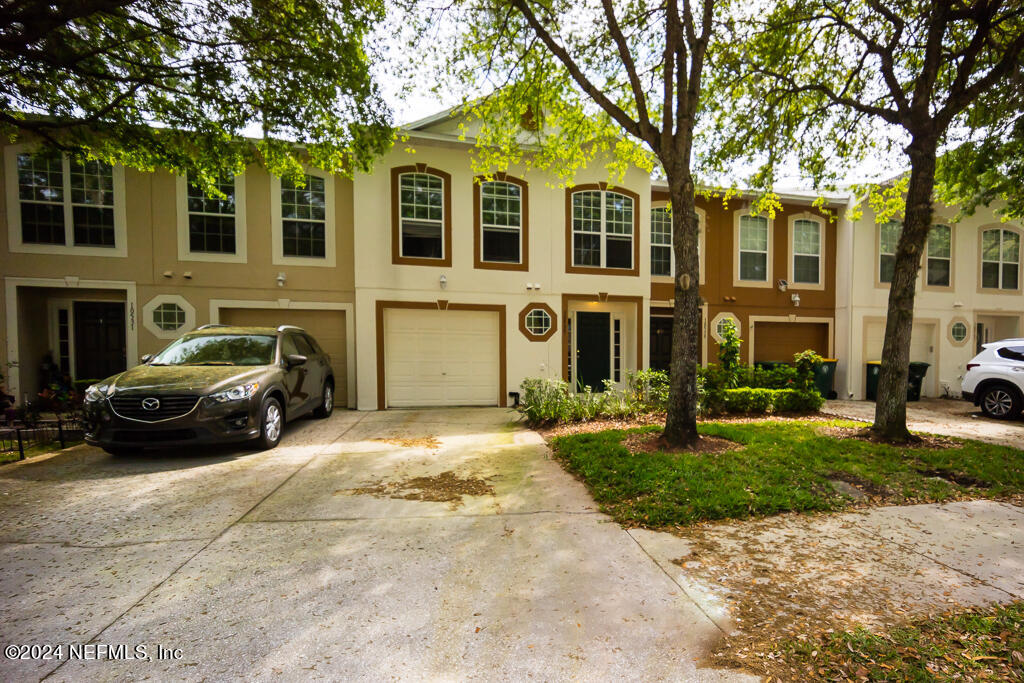 10535 Autumn Trace Road Jacksonville, FL 32257 - Photo 4 of 47 Front View 1