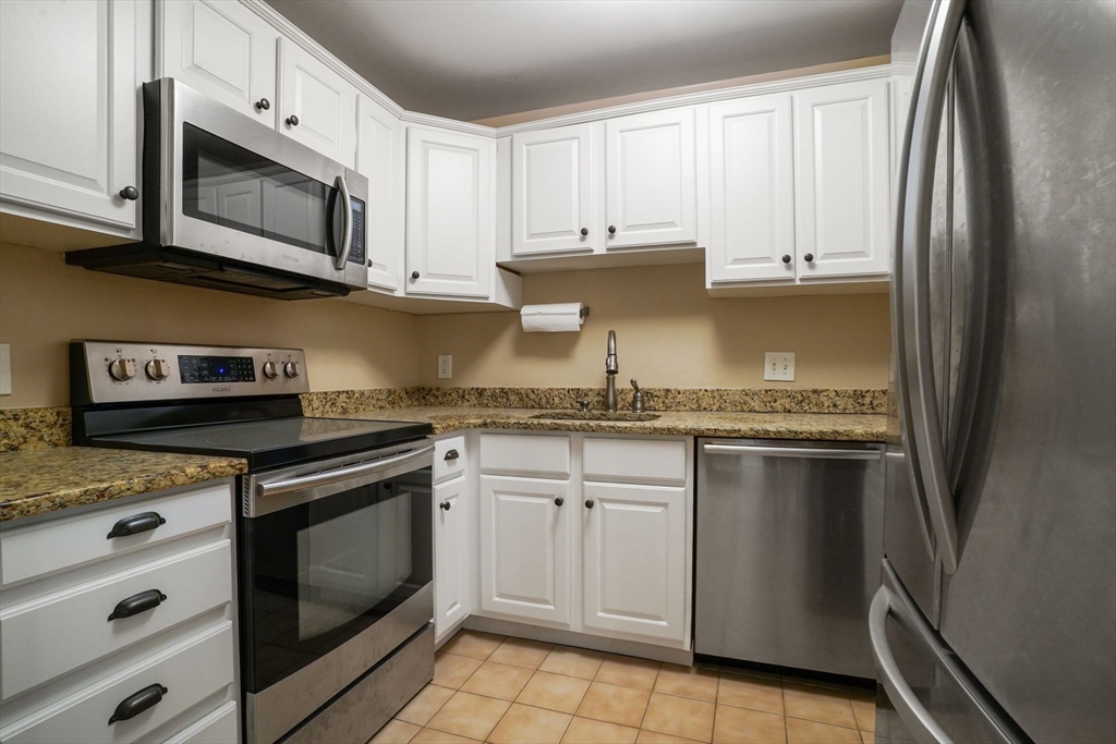 140 Kilsyth Road, Unit 5 Boston, MA 02135 - Photo 7 of 20