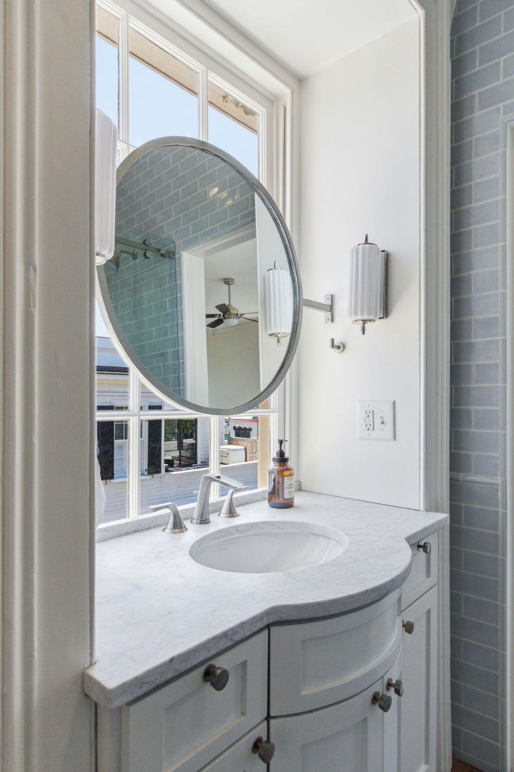 2 Water Street Charleston, SC 29401 - Photo 63 of 107 Shower