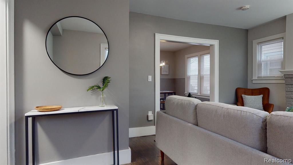133 Mohawk Road Pontiac, MI 48341 - Photo 2 of 28