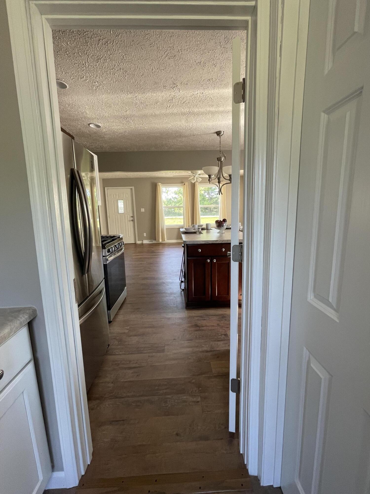 23947 Cutler Road Newaygo, MI 49337 - Photo 7 of 34 IMG_2162