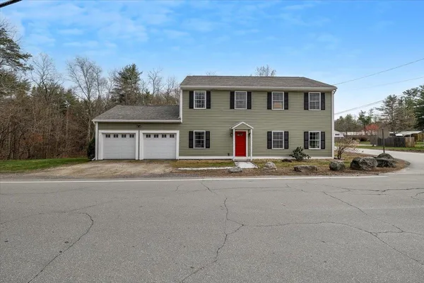 $525,000 | 1 Langs Lane, Newmarket, NH 03857