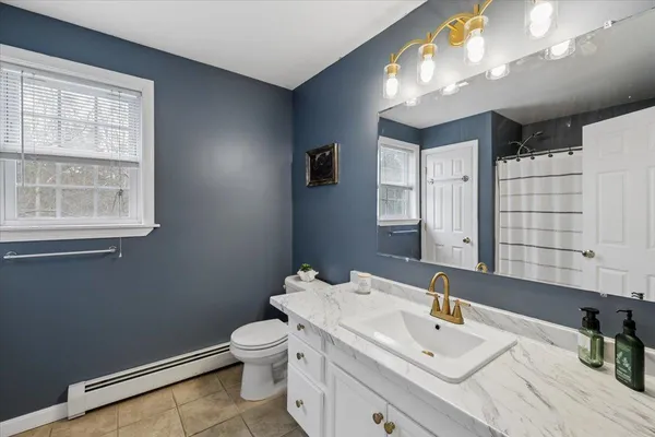 $525,000 | 1 Langs Lane, Newmarket, NH 03857