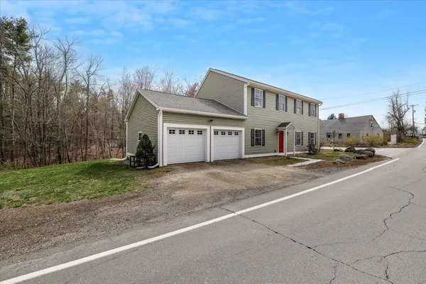 $525,000 | 1 Langs Lane, Newmarket, NH 03857