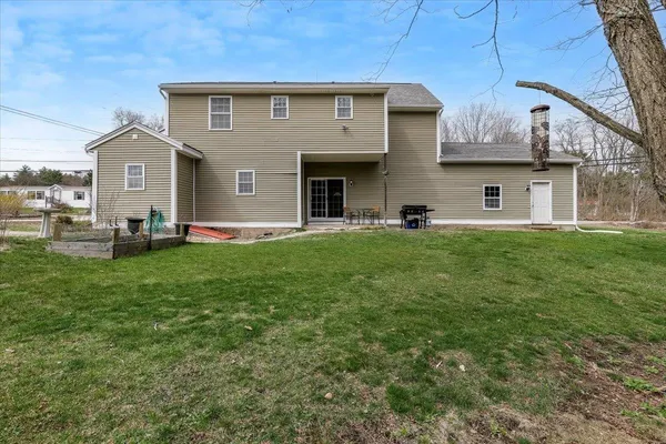 $525,000 | 1 Langs Lane, Newmarket, NH 03857