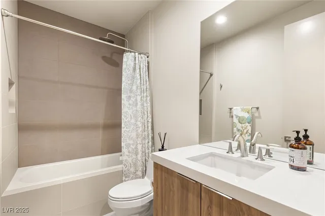 $4,295,000 | 11152 San Terrazo Place, Las Vegas, NV 89141