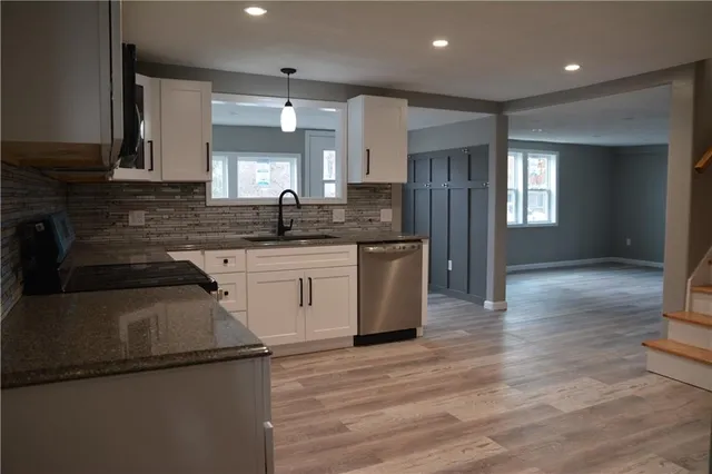 $299,000 | 322 Front Street, Grain Valley, MO 64029