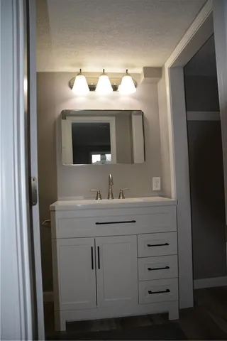 $299,000 | 322 Front Street, Grain Valley, MO 64029