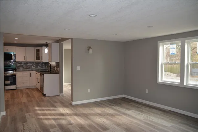 $299,000 | 322 Front Street, Grain Valley, MO 64029