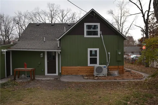 $299,000 | 322 Front Street, Grain Valley, MO 64029