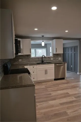 $299,000 | 322 Front Street, Grain Valley, MO 64029