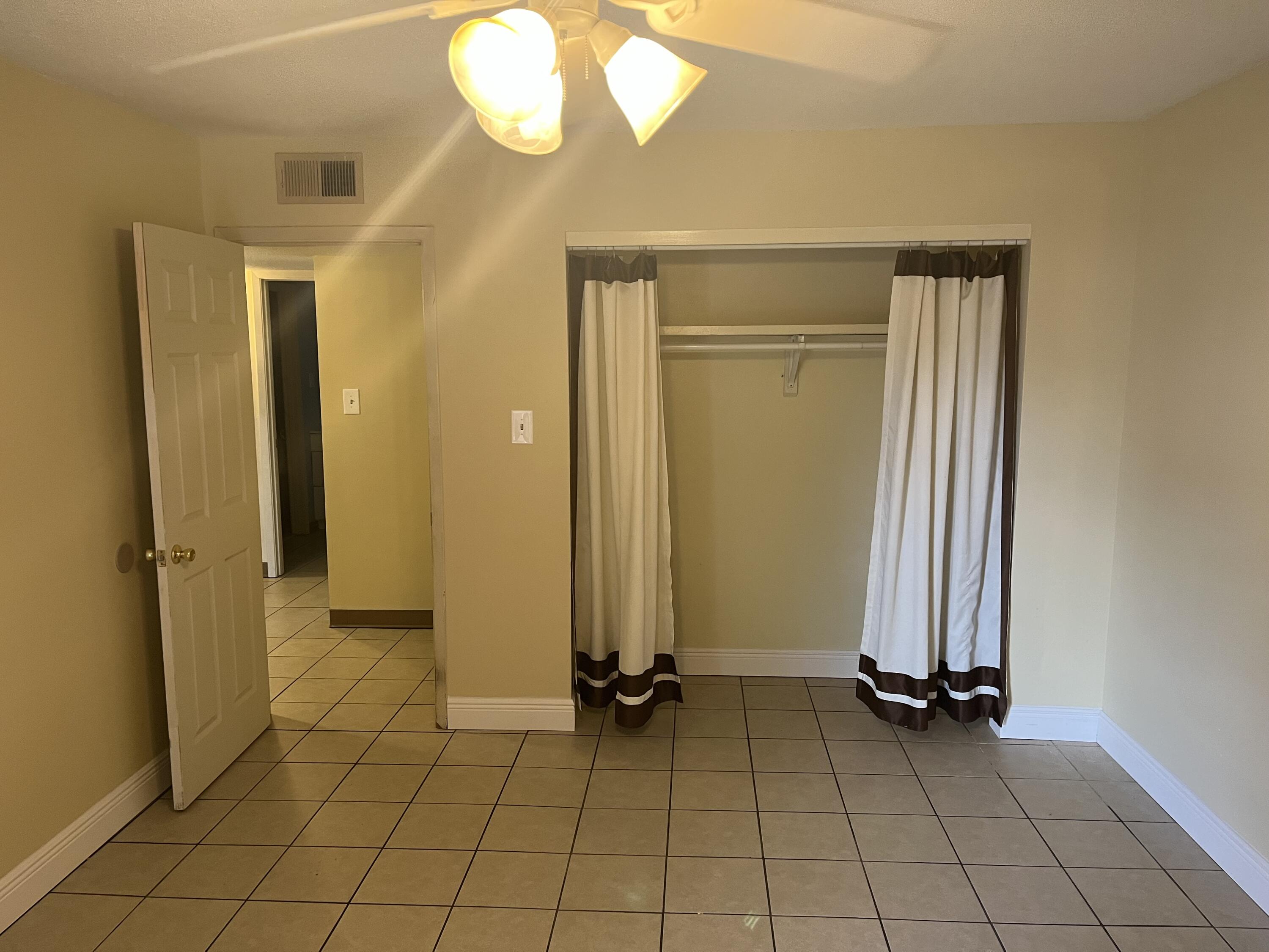210 Pelham Road, Unit 210 Fort Walton Beach, FL 32547 - Photo 15 of 22 14