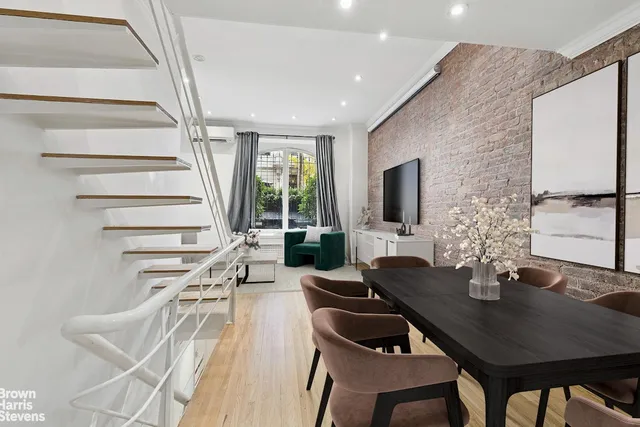 $935,000 | 18 East 63rd Street, Unit 1 | Lenox Hill