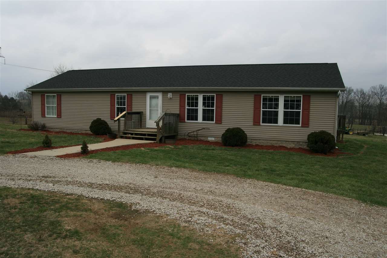 9075 West Fenceline Road Spencer, IN 47460 - Photo 1 of 26