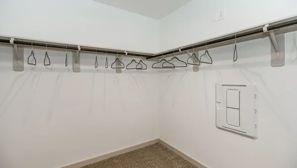 $2,400 | 1106 Briscoe Court, Rosharon, TX 77583